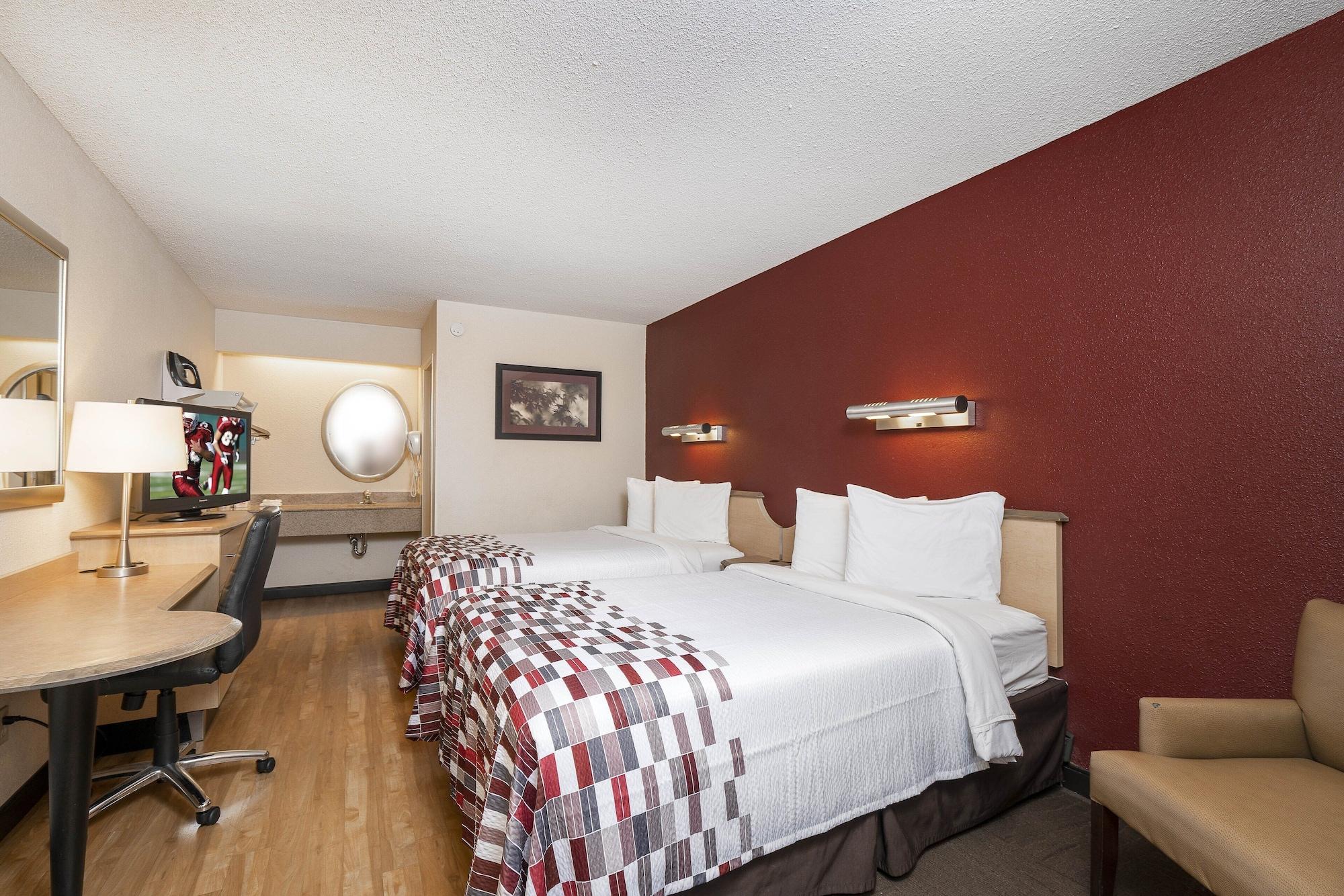 Red Roof Inn Cleveland - Mentor/ Willoughby Exterior photo