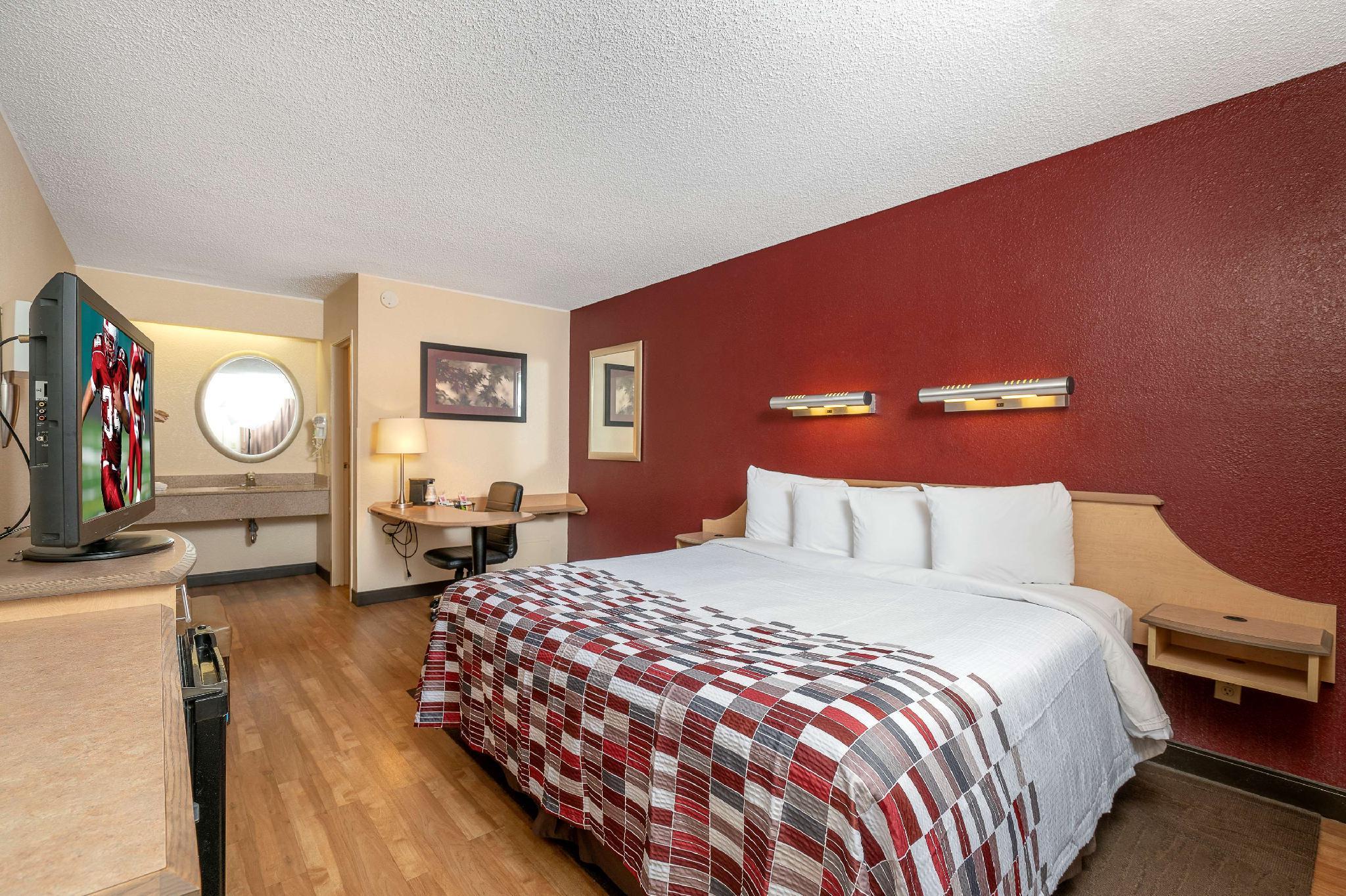 Red Roof Inn Cleveland - Mentor/ Willoughby Exterior photo