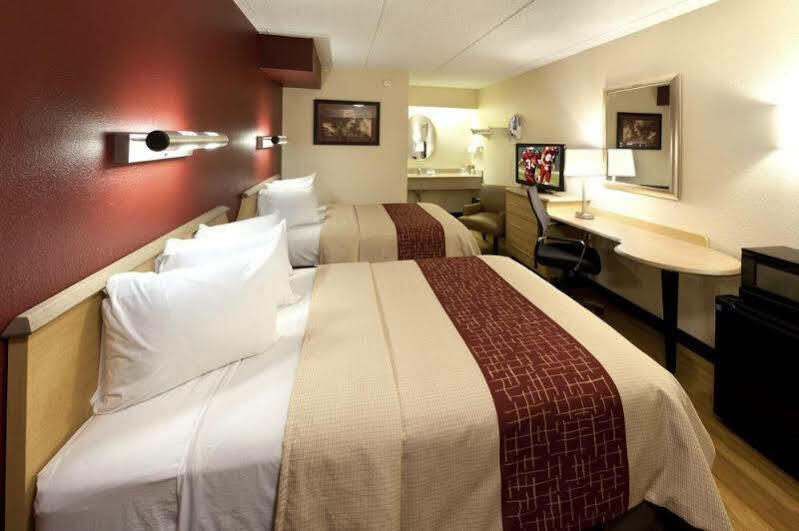 Red Roof Inn Cleveland - Mentor/ Willoughby Exterior photo