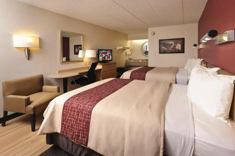 Red Roof Inn Cleveland - Mentor/ Willoughby Exterior photo